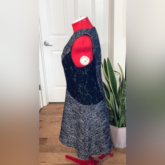 Banana Republic Black Tweed Lace Panel Sleeveless Dress Size 16 - Picture 3 of 5